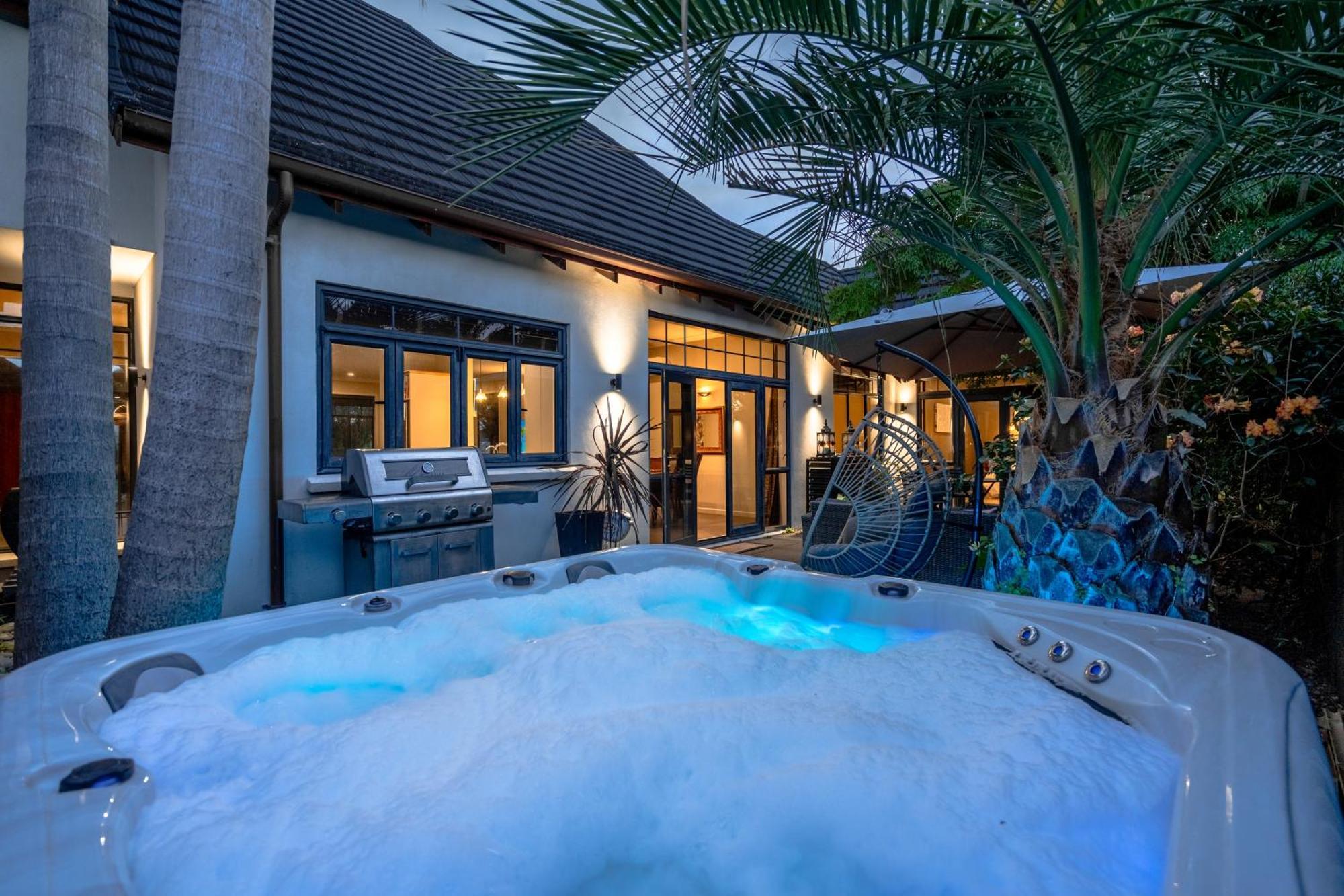 Palm Paradise With Spa Тауранга Экстерьер фото
